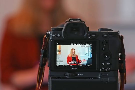 Eine Mehrheit der Psychotherapeuten kann sich auch weiterhin vorstellen, ihre Patienten per Video online zu behandeln.