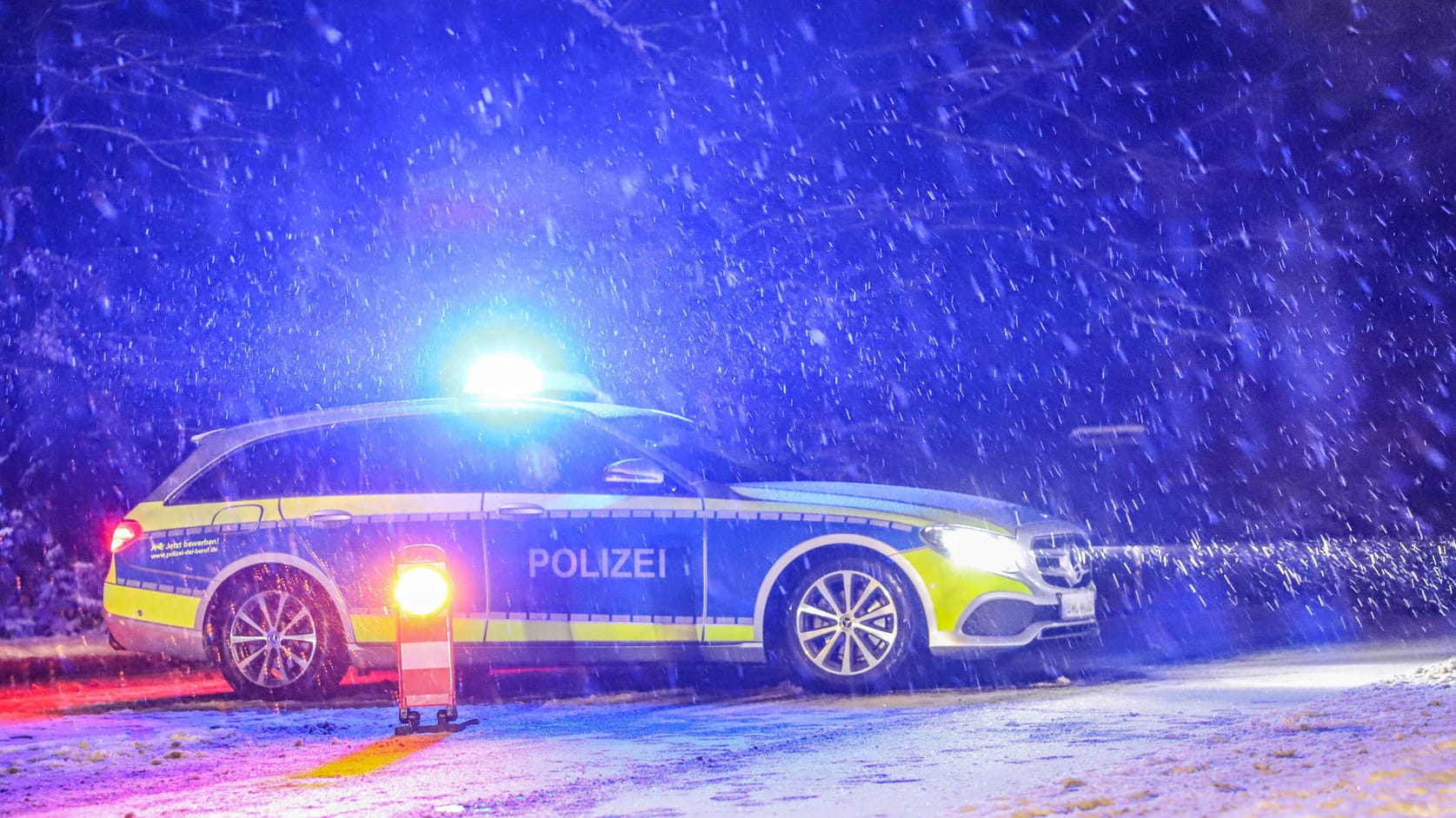 Die Polizei wurde vom Erdrutsch überrascht: "Damit hatte niemand gerechnet", so ein Sprecher (Archivbild). Die Polizei wurde vom Erdrutsch überrascht: "Damit hatte niemand gerechnet", so ein Sprecher (Archivbild).