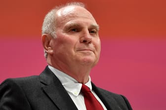 Uli Hoeneß: Jetzt wird der Ex-Manager zum Fußballexperten.