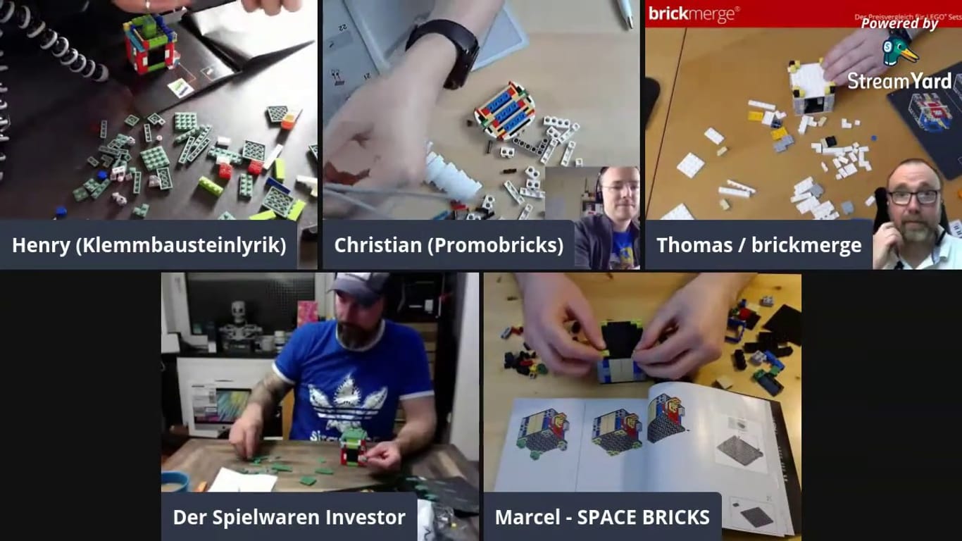 Fünf Personen bauen Lego: In Videokonferenzen werden Tipps und Tricks ausgetauscht.