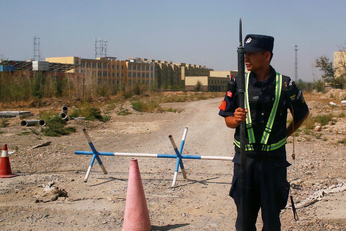 Chinesischer Soldat in Position: Einblicke in die chinesischen Lager sind Journalisten fast unmöglich.