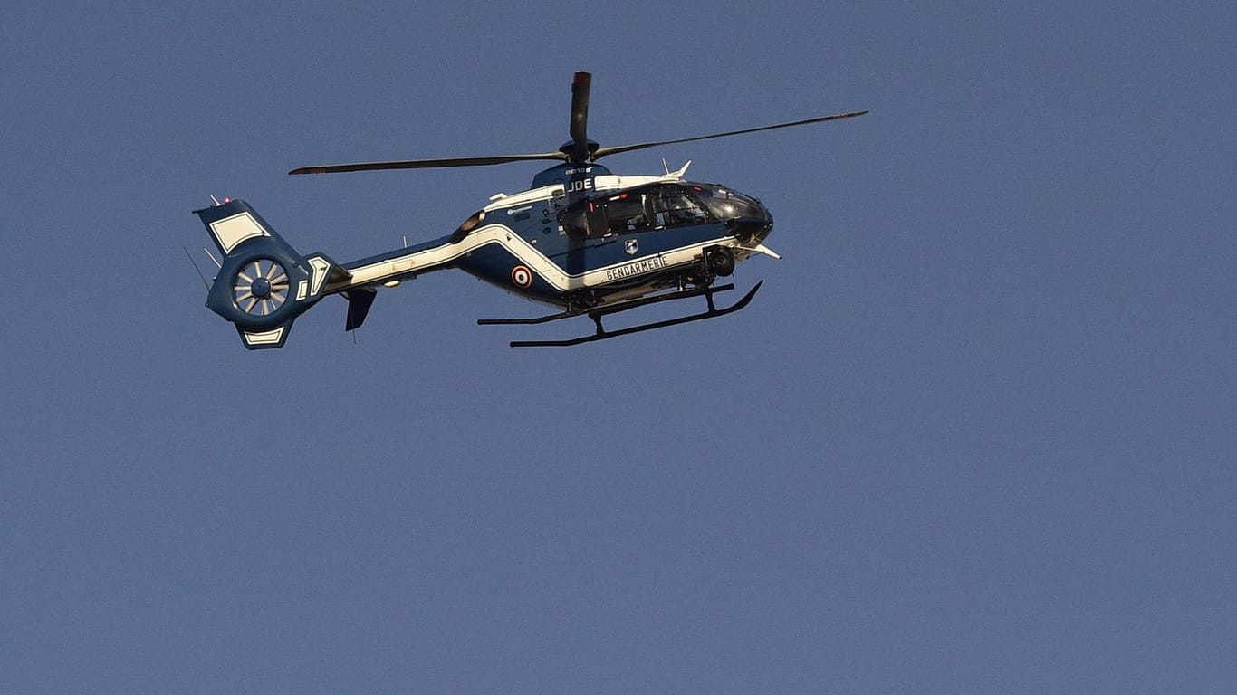 Ein Helikopter der französischen Gendarmerie: Der Flüchtige konnte erst nach zwei Stunden gestoppt werden.