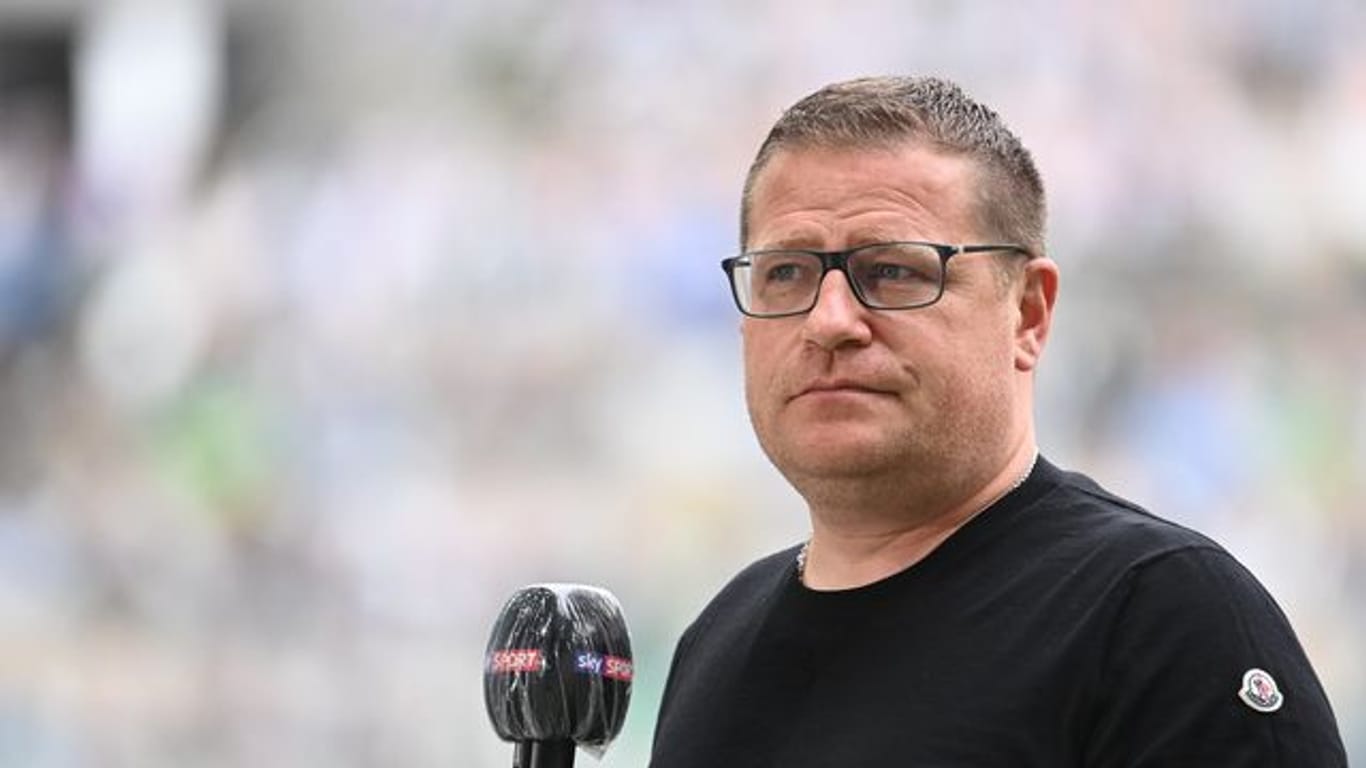 Mönchengladbachs Sportdirektor Max Eberl will in der Trainer-Frage zwar schnell Klarheit, lässt sich aber nicht unter Druck setzen.