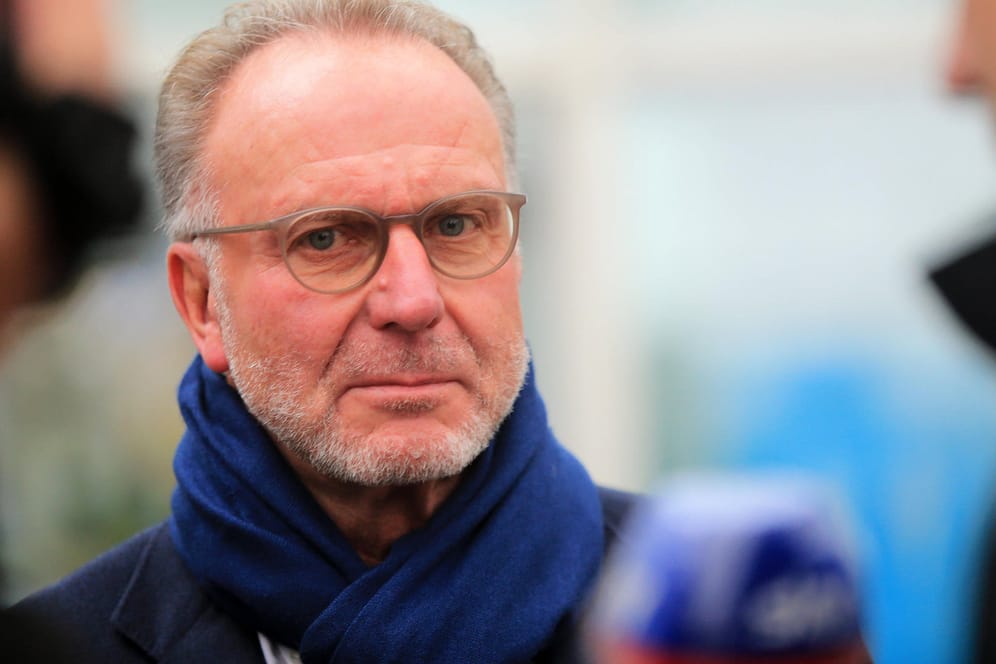 Karl-Heinz Rummenigge: Der Bayern-Boss will Trainer Hansi Flick auf keinen Fall gehen lassen.