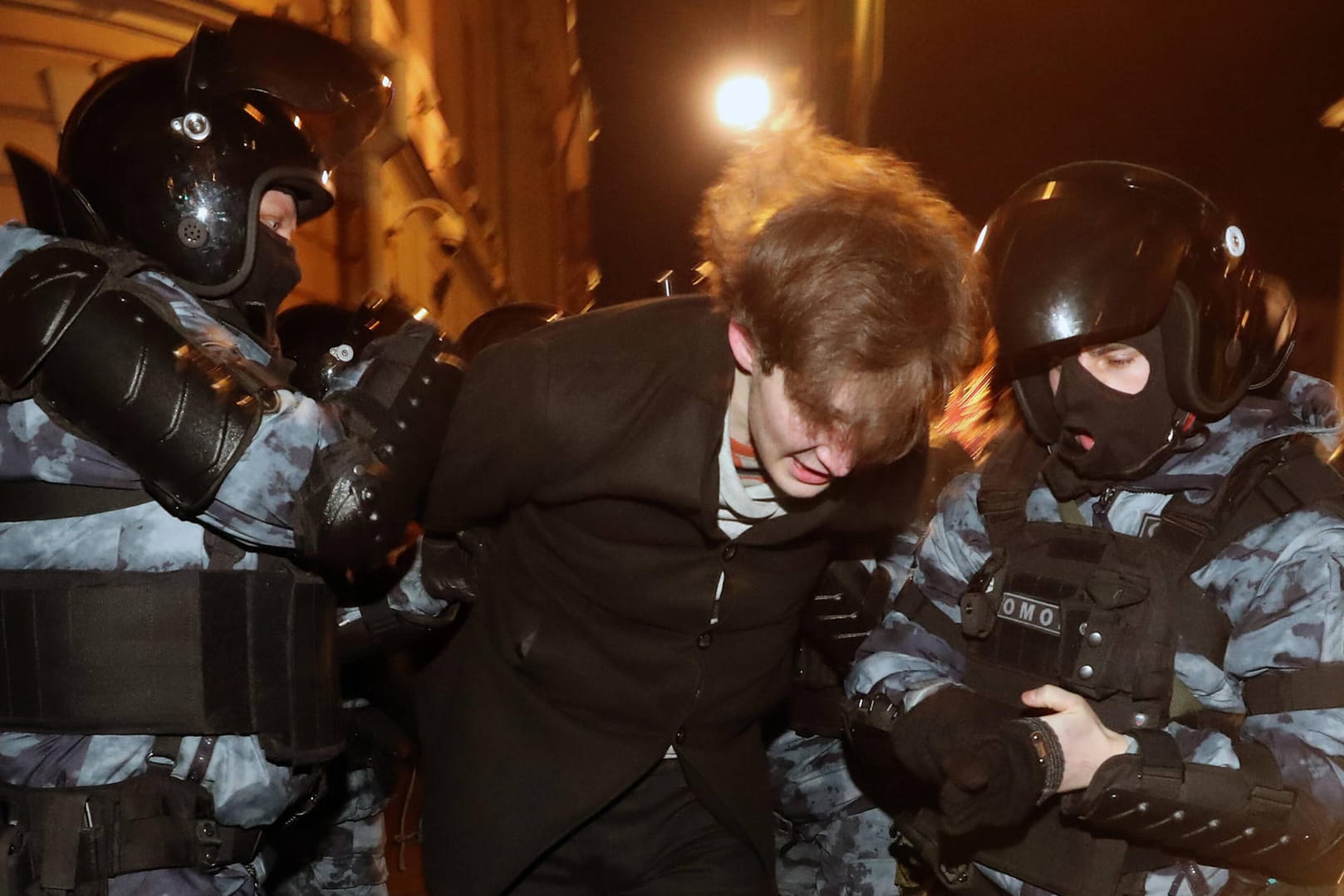 Festnahme bei einer Demonstration pro Nawalny in Moskau am 2. Februar: Mehr als 11.000 Demonstranten sind laut Owd-Info bereits festgenommen worden.