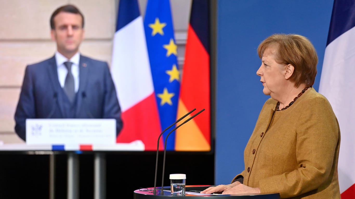 Bundeskanzlerin Angela Merkel und Frankreichs Präsident Emmanuel Macron: Macron hofft hinsichtlich des Pipeline-Projektes mit Russland auf einen engen Austausch zwischen Frankreich und Deutschland.