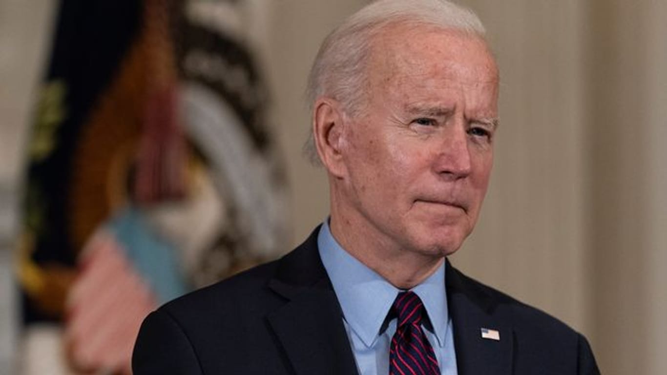 Joe Biden: "Was bringen ihm die Geheimdienstinformationen, welchen Einfluss hat er überhaupt, außer der Tatsache, dass er sich vertun und etwas sagen könnte?".