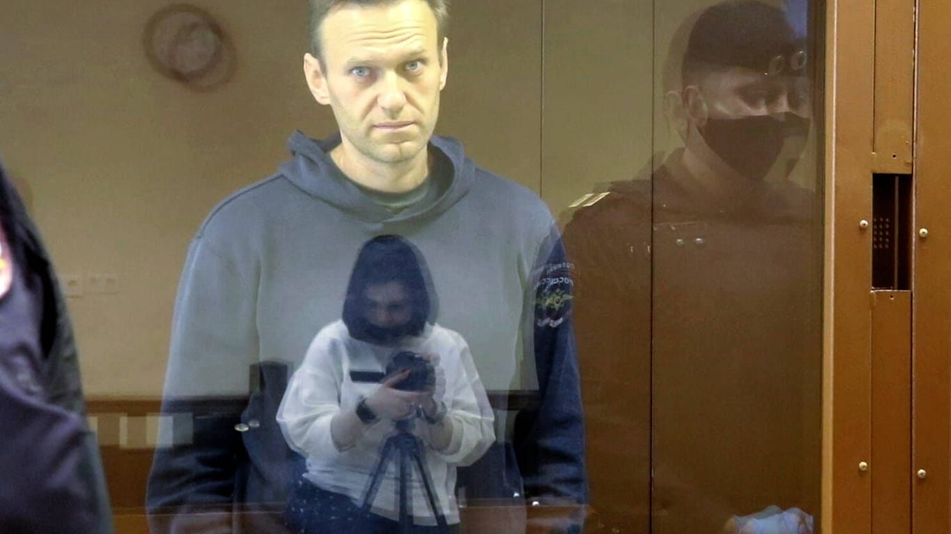 Alexej Nawalny am 5. Februar vor Gericht: Wegen Verstoßes gegen Bewährungsauflagen in einem früheren Verfahren wurde er zu mehr als zwei Jahren im Straflager verurteilt.