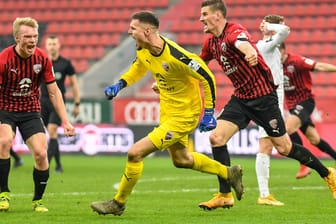 Fabijan Buntic: Der Ingolstädter Torhüter erzielte das 1:1 für seinen Klub in der Nachspielzeit – und es kam noch besser.