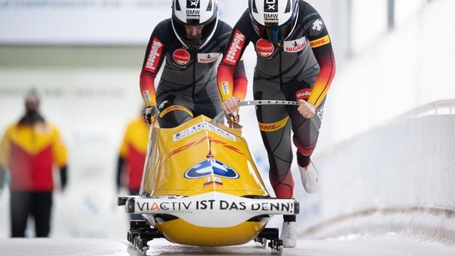 Holten Silber bei der Heim-WM in Altenberg: Kim Kalicki und Ann-Christin Strack. Holten Silber bei der Heim-WM in Altenberg: Kim Kalicki und Ann-Christin Strack.