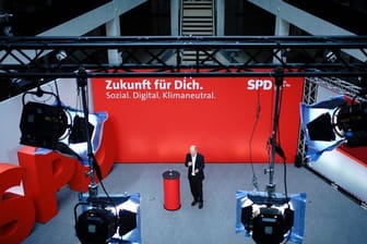 Bundesfinanzminister Olaf Scholz erläutert bei der Jahresklausur des SPD-Parteivorstands im Willy-Brandt-Haus in Berlin die Zukunftspläne der Sozialdemokraten.