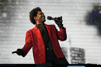 The Weeknd: Der Rapper performte während der Halbzeit beim Super Bowl.