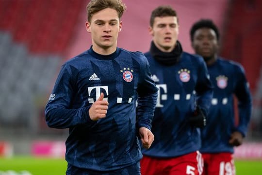 "Es ist für uns eine sehr große Chance, den sechsten Titel innerhalb eines Jahres zu holen", sagt Joshua Kimmich (l).