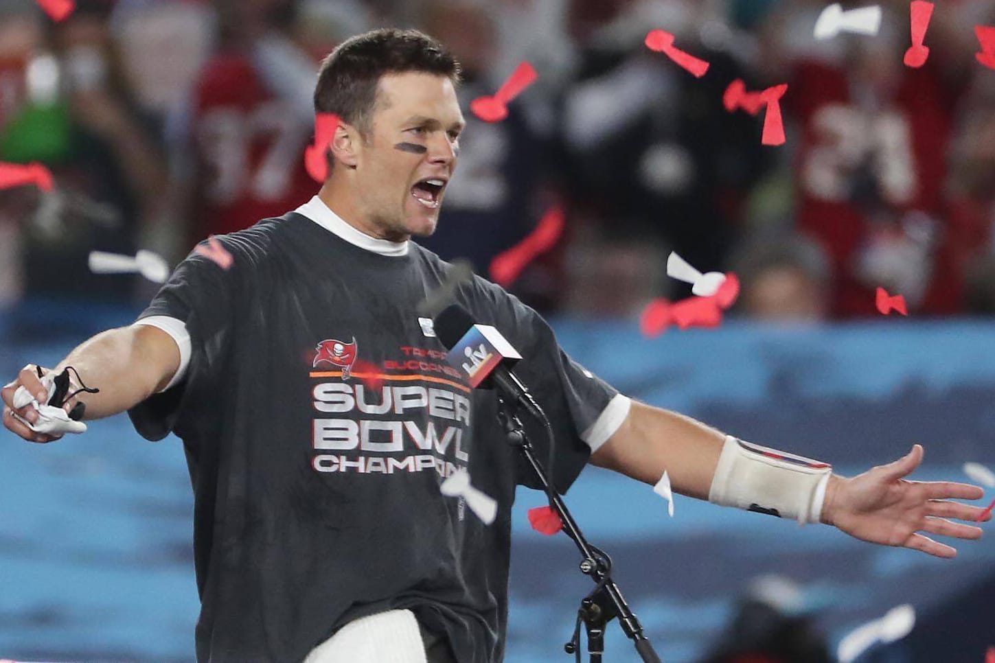 Tom Brady: Der Quarterback der Tampa Bay Buccaneers hält sämtliche Rekorde in der NFL.