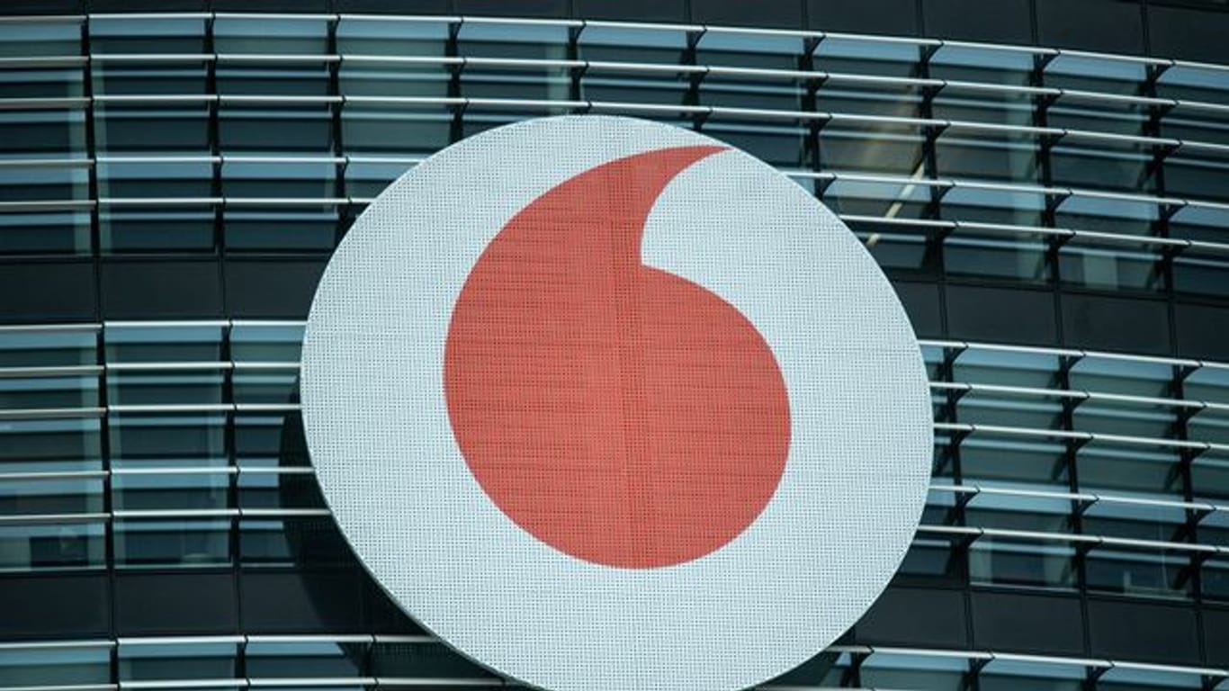 Das Vodafone-Logo: Der Provider baut sein LTE-Netzwerk aus.