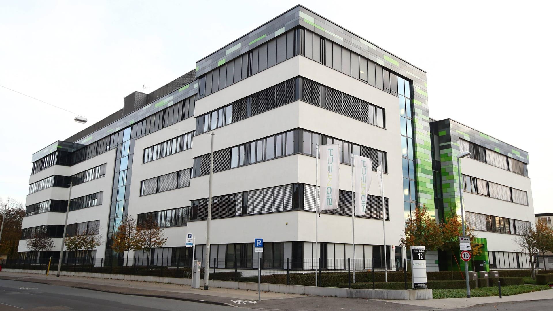 Firmengebäude des Mainzer Biotechnologieunternehmens Biontech: Das Unternehmen soll in Mainz weitere Büroräume und Labors errichten können Firmengebäude des Mainzer Biotechnologieunternehmens Biontech: Das Unternehmen soll in Mainz weitere Büroräume und Labors errichten können