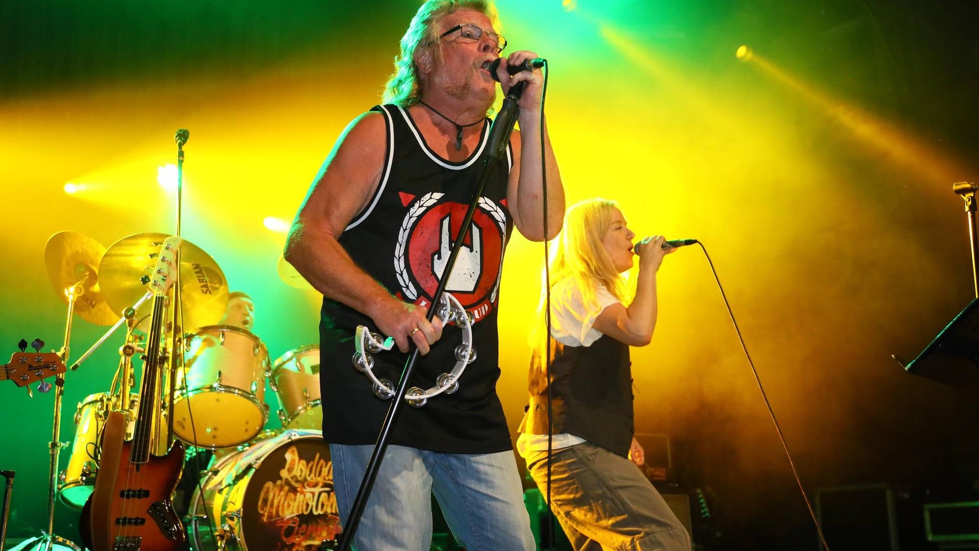 Die Rodgau Monotones bei einem Auftritt (Archivbild): Die hessischen Rocker wollen nicht, dass ihre Songs auf "Querdenken"-Demos gespielt werden. Die Rodgau Monotones bei einem Auftritt (Archivbild): Die hessischen Rocker wollen nicht, dass ihre Songs auf "Querdenken"-Demos gespielt werden.