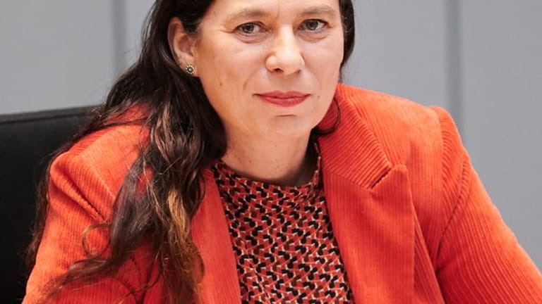 Sandra Scheeres