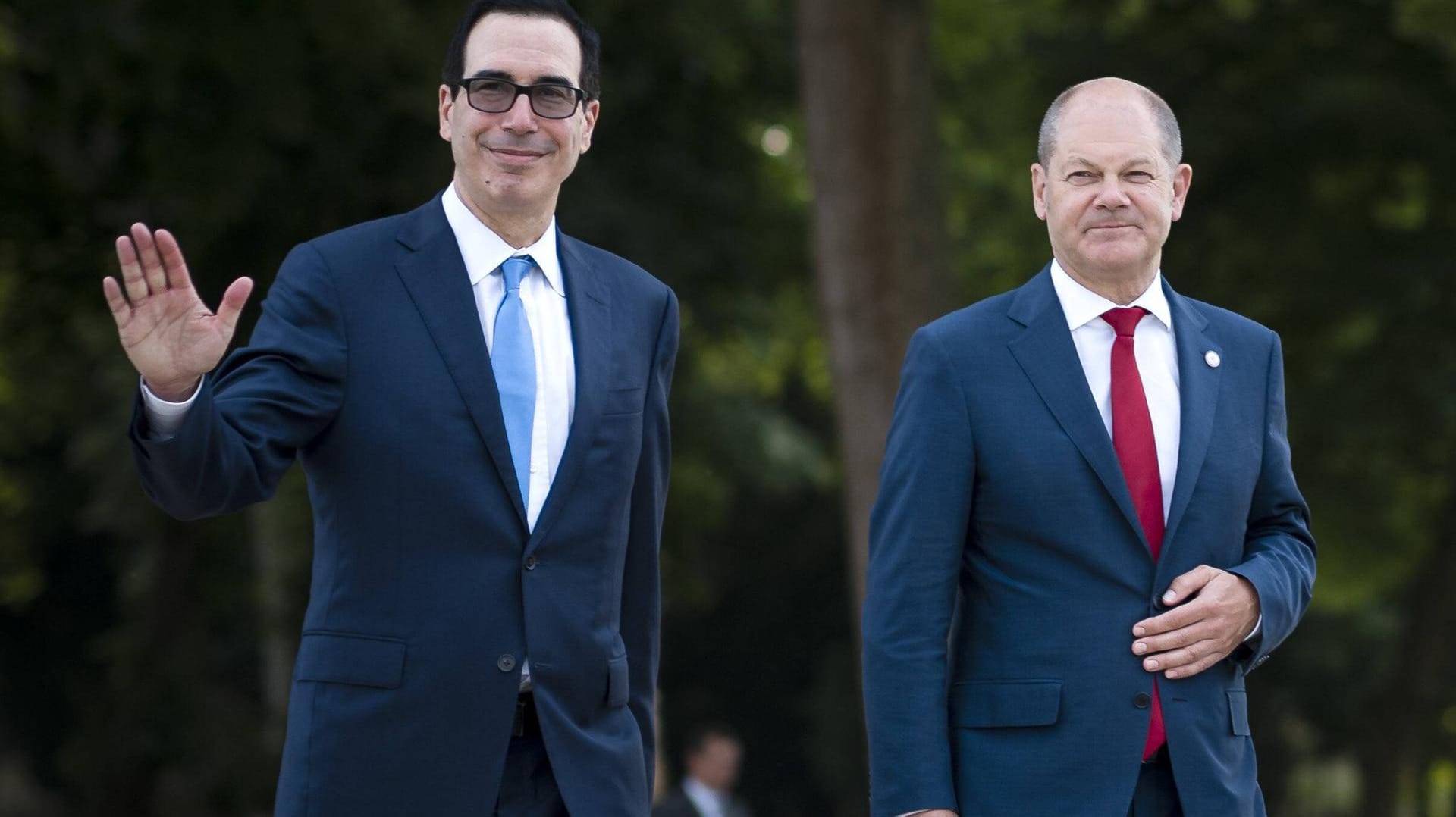 Bundesfinanzminister Olaf Scholz (r.) mit seinem US-Amtskollegen Steven Mnuchin im Juli 2019: "völlig inakzeptabel".