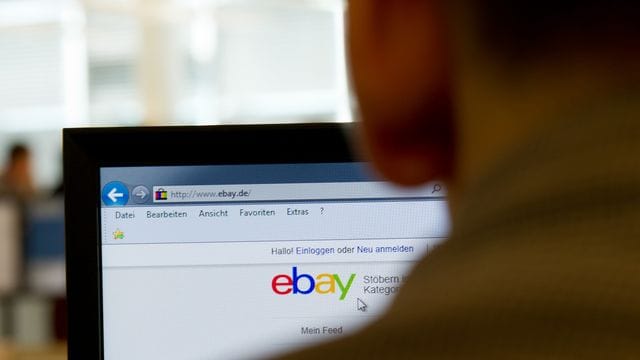 Wer regelmäßig neuwertige Gegenstände auf Ebay verkauft, wird vom Finanzamt unter Umständen als Profihändler angesehen.