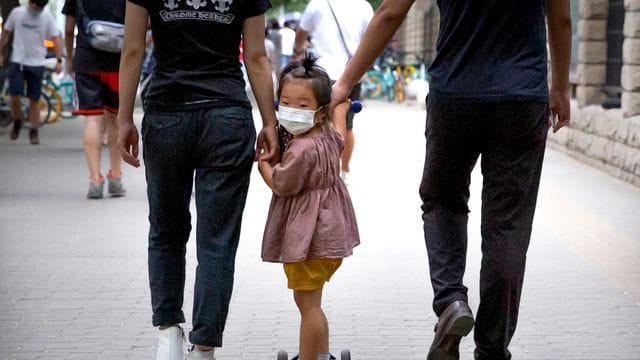 Besorgniserregender Trend in China: "Niemand will noch Kinder haben. Besorgniserregender Trend in China: "Niemand will noch Kinder haben.