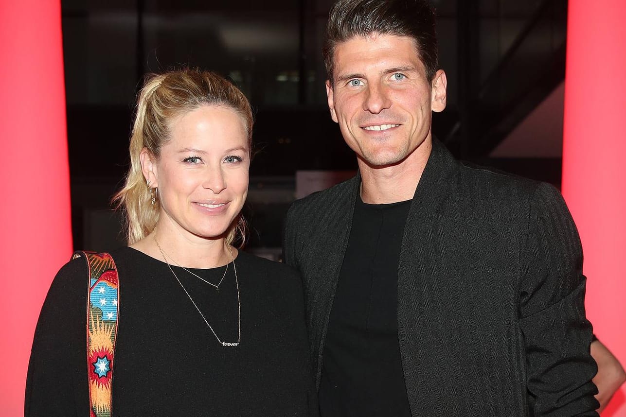 Mario Gómez und Carina Wanzung: Der Fußballer und das Model sind seit 2012 ein Paar.