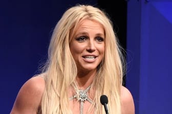 Die US-Popsängerin Britney Spears strampelt sich frei.