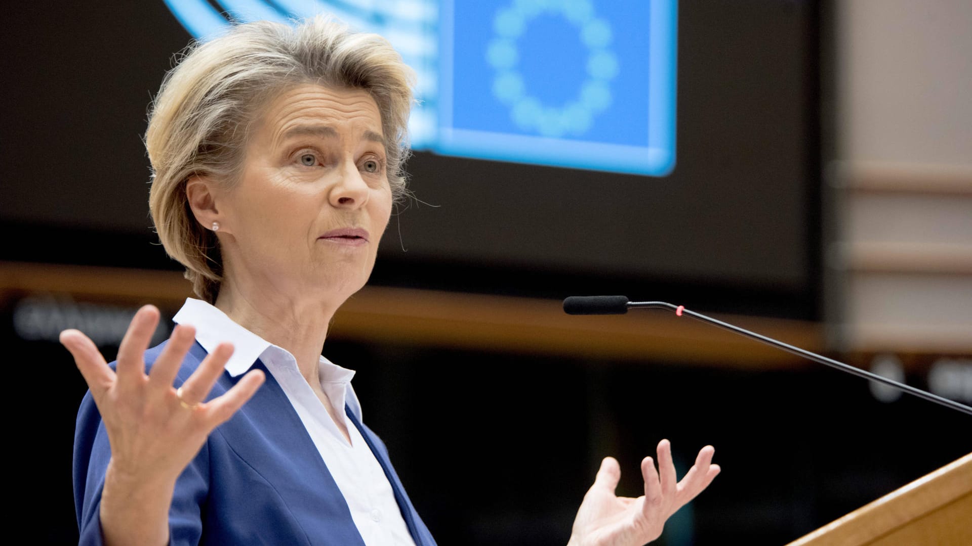 Ursula von der Leyen: Die EU-Kommissionspräsidentin räumte erneut Fehler ein, verteidigte die Impfstrategie der EU aber grundlegend.