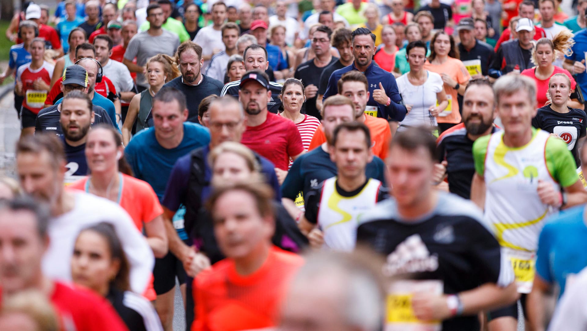 Teilnehmer beim 23. Köln-Marathon 2019: Der Marathon ist eine Massenveranstaltung.