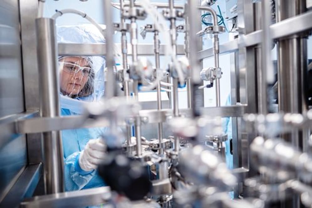 Biontech hat in Marburg mit der Produktion seines Corona-Impfstoffs begonnen.