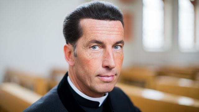 Wolfgang Picken, oberster katholischer Vertreter in Bonn (Archivbild): "Es könnte sein, dass für einen glaubwürdigen Neubeginn auch der Rücktritt von Bischöfen notwendig ist" Wolfgang Picken, oberster katholischer Vertreter in Bonn (Archivbild): "Es könnte sein, dass für einen glaubwürdigen Neubeginn auch der Rücktritt von Bischöfen notwendig ist"