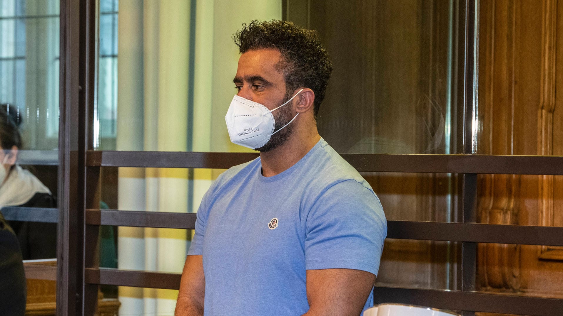 Der Angeklagte Arafat Abou-Chaker (Archivbild): Ihm wird unter anderem versuchte schwere räuberische Erpressung, Freiheitsberaubung, gefährliche Körperverletzung, Nötigung, Beleidigung und Untreue vorgeworfen.