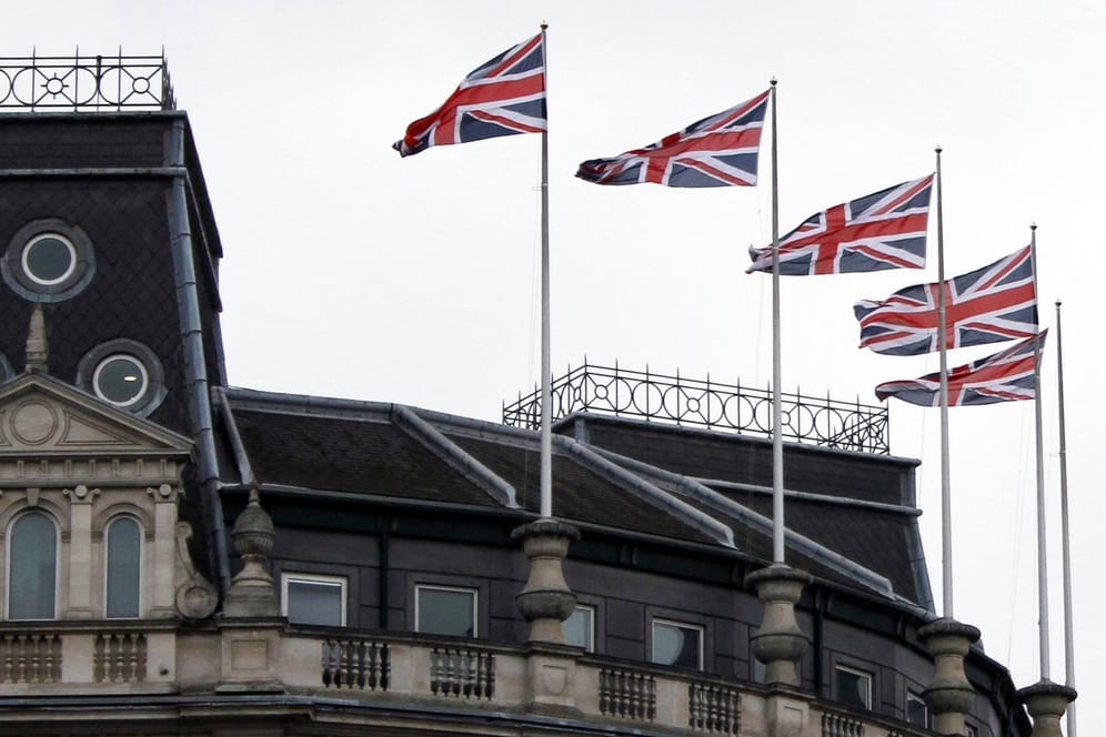 Union-Jack-Flaggen in London (Symbolbild): Bis zum 31.12.2020 entstandene Rentenansprüche bleiben weiter bestehen.