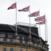 Union-Jack-Flaggen in London (Symbolbild): Bis zum 31.12.2020 entstandene Rentenansprüche bleiben weiter bestehen.