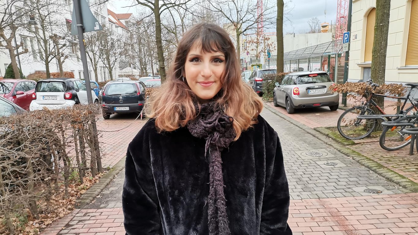 Sarah Niknamtavin in Köln: Die 22-Jährige versteht sich als Politikerin und Aktivistin.