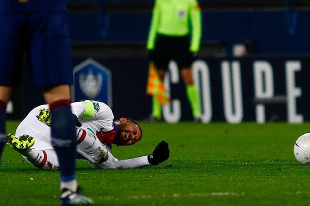 PSG-Star Neymar verletzte sich.