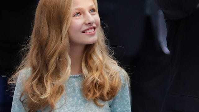 Die spanische Kronprinzessin Leonor setzt ihre Ausbildung in Großbritannien fort. Die spanische Kronprinzessin Leonor setzt ihre Ausbildung in Großbritannien fort.