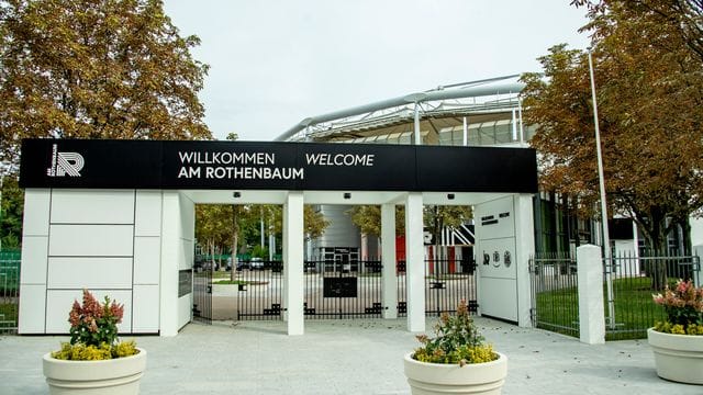 Auf der Tennisanlage am Hamburger Rothenbaum soll auch wieder ein Damenturnier ausgetragen werden. Auf der Tennisanlage am Hamburger Rothenbaum soll auch wieder ein Damenturnier ausgetragen werden.