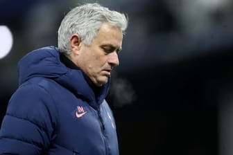 Zeigt sich von seinem Team enttäuscht: Trainer JosÉ Mourinho von Tottenham Hotspur.