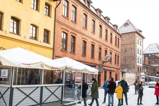 In Polen widersetzen sich zahlreiche Gastronomen den Corona-Verordnungen und öffnen für Gäste.