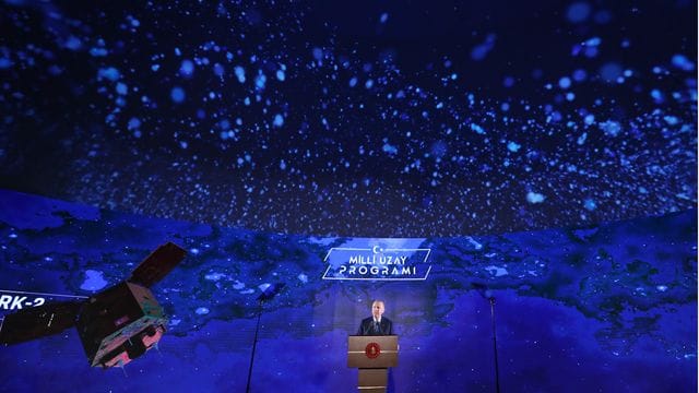 Präsident Erdogan während der Präsentation des "Weltraumprogramms".