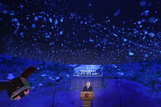 Präsident Erdogan während der Präsentation des "Weltraumprogramms".