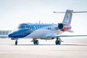 Ein Learjet am Flughafen Dresden (Archivbild): Das Flugzeug wird künftig nicht mehr produziert.