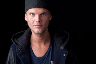 Der verstorbene schwedische DJ Avicii soll einen Gedenkort in Stockholm bekommen.