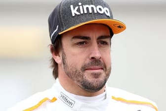 Der spanische Formel-1-Pilot Fernando Alonso hatte einen Fahrrad-Unfall.
