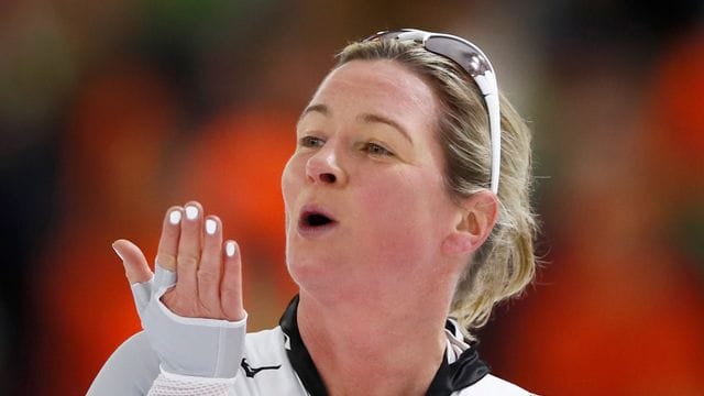 Mit fast 50 Jahren will Claudia Pechstein im kommenden Jahr in Peking ihre achten Olympischen Winterspiele erleben. Mit fast 50 Jahren will Claudia Pechstein im kommenden Jahr in Peking ihre achten Olympischen Winterspiele erleben.
