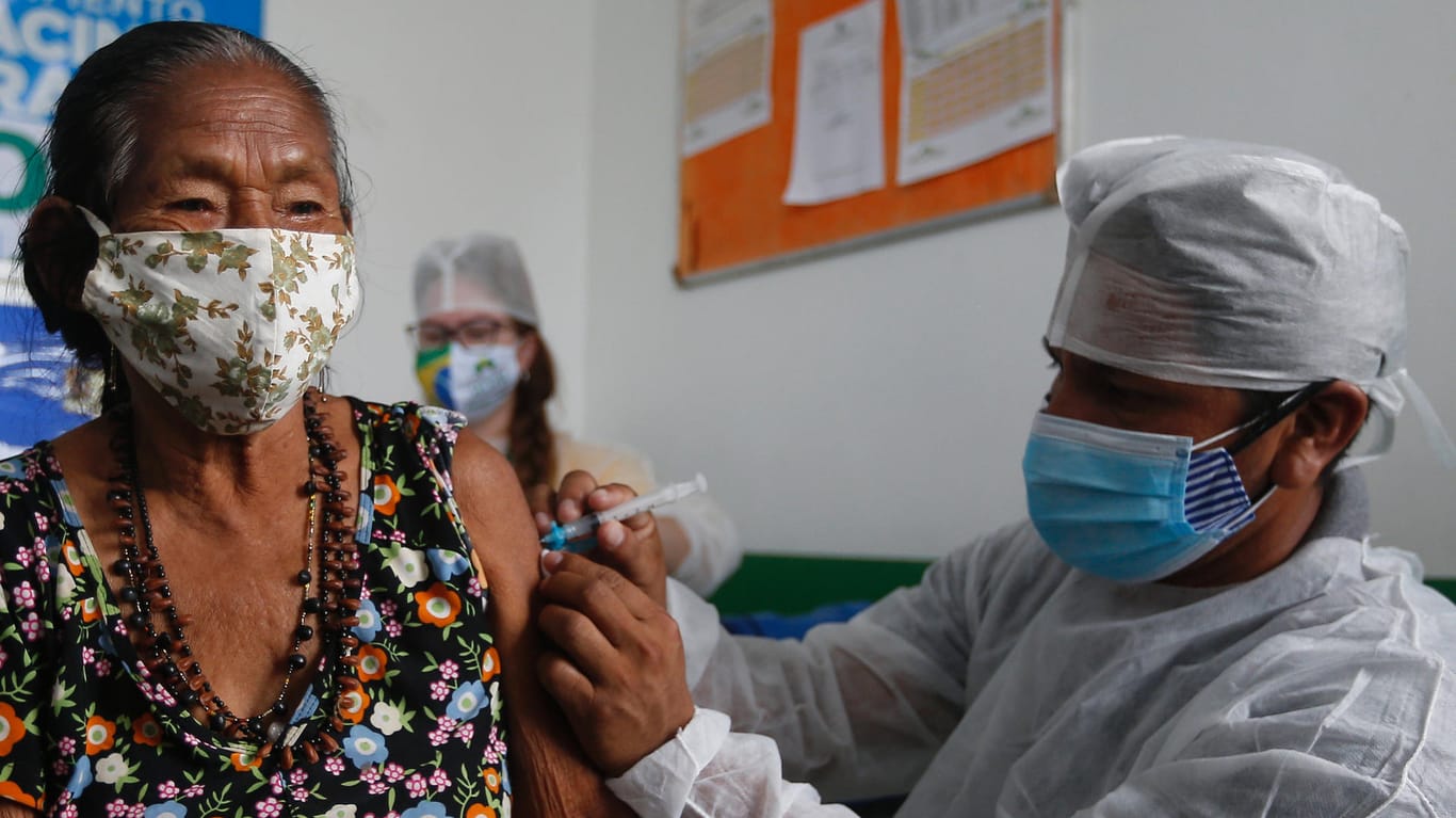 Corona-Impfung: In Brasilien wird der chinesische Wirkstoff CoronaVac verimpft.