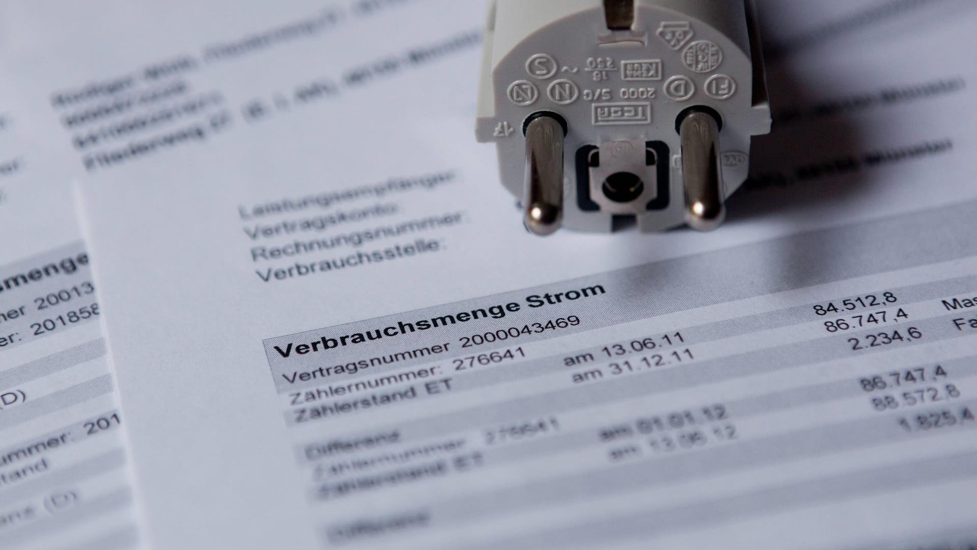 Eine Rechnung der Stadtwerke (Symbolbild): In Bielefeld sind Betrüger unterwegs. Eine Rechnung der Stadtwerke (Symbolbild): In Bielefeld sind Betrüger unterwegs.