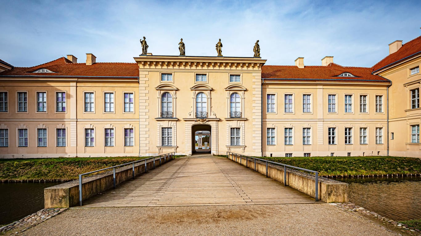 Schloss Rheinsberg in Brandenburg: Für diese und viele weitere Immobilien fordern die Hohenzollern Entschädigung.