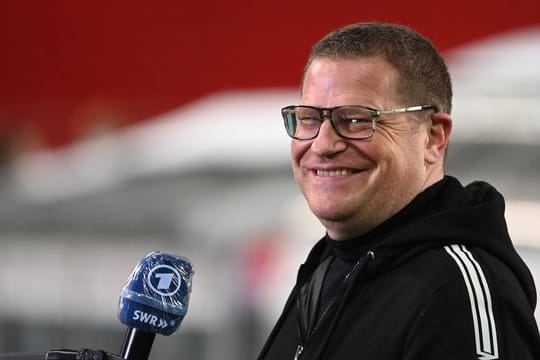 Sieht seinen Club wegen der Verlegung des Spiels gegen Manchester City zu Unrecht in der Kritik: Gladbach-Manager Max Eberl.